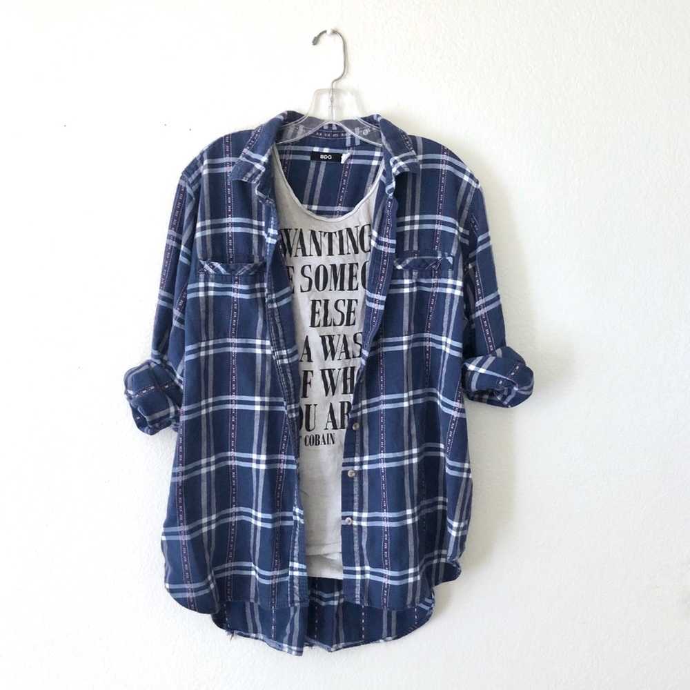 URBAN OUTFITTERS • oversized boyfriend flannel